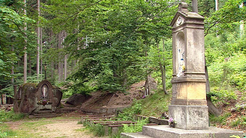Zázračné studánky - 2/4 Tajemný doktor a křížová cestička