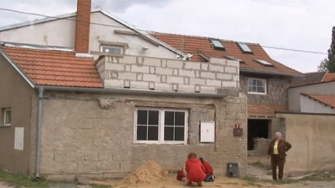 Partnerské vztahy aneb Návod na přežití - 5/26 Lidé kolem vztahu - Jak řešit konflikty s nimi