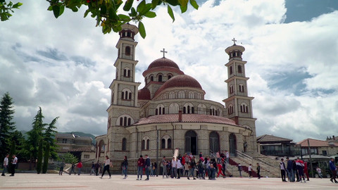 Vůně kuchyně s Miroslavem Donutilem - 5/7 Vůně albánské kuchyně s Miroslavem Donutilem