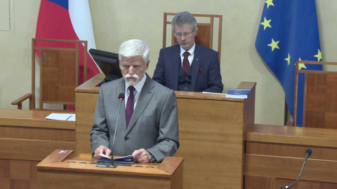 Záznam z jednání schůze Senátu PČR - 16. října