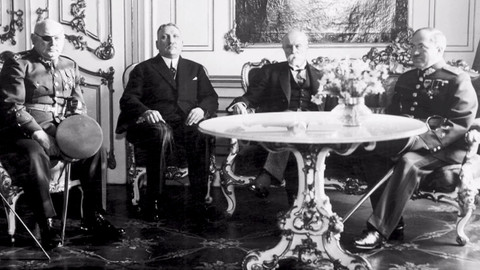 Generálové - 2/6 Rozkaz není román