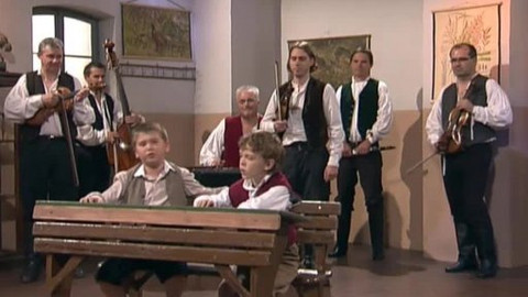 Zpívánky - Daj ňa mamičko do školy