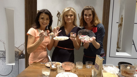 Sama doma - 2. října 2015