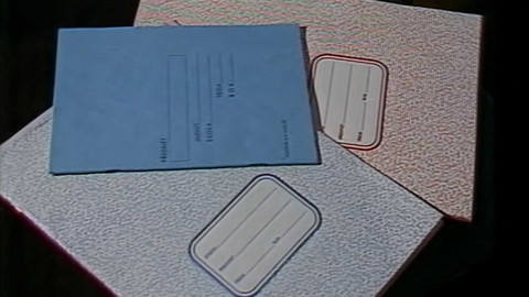 Archiv dne - 25. září 1987: Rýsování okrajů v sešitech
