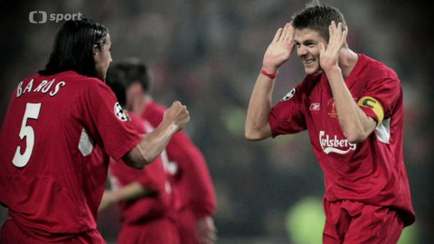 Fotbalové ikony - Puyol vs Pique / Gerrard vs Wilshere / hvězdný tým současnosti