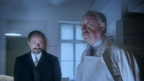 Zločiny Velké Prahy - 3/10 U zdi