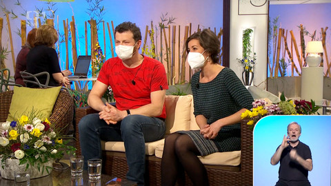 Sama doma - 25. března 2021