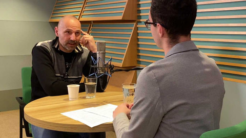 Background ČT24 - Petr Mlch