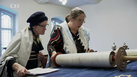 Cesty víry - Ženy u oltáře