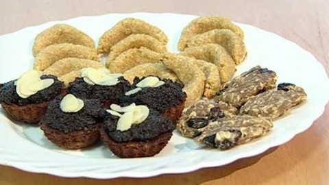 Pod pokličkou - Vanilkové rohlíčky z grahamu a mrkvičky