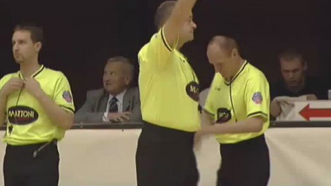 Basketbal - USK Praha - BK Synthesia Pardubice