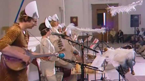 Blázinec v blázinci