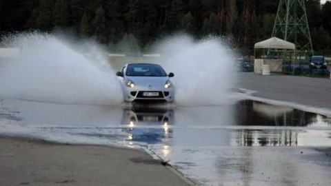 Stop - Obrácené pneumatiky