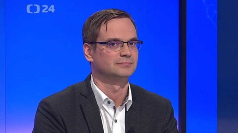 90’ ČT24 - Problémy s čerpáním rodičovského příspěvku