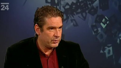 Před půlnocí - 16. února 2012