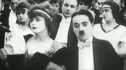 Grotesky - Chaplin v kabaretu