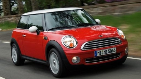 Auto Moto Revue - 27. ledna 2007