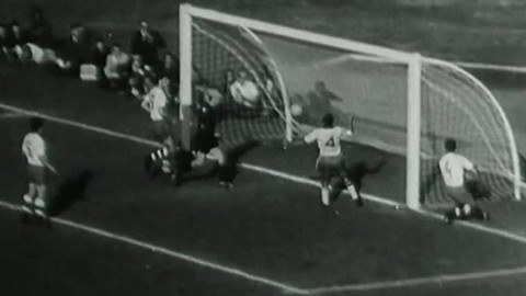 Historie.cs - Fotbal to je hra. Kopaná a její nefotbalové dějiny u nás