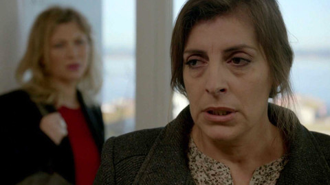 Inspektorka Candice Renoirová - 5/8 Čím kdo zachází, tím také schází