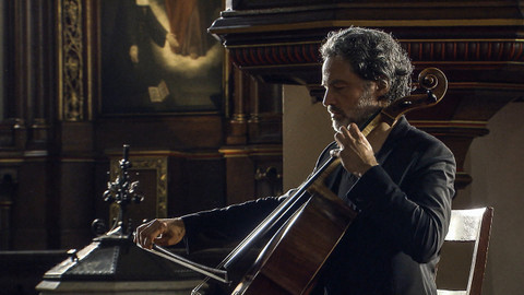 Jiří Bárta hraje Bachovy Suity pro violoncello