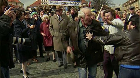 Archiv ČT24 - Osmičkové dubny