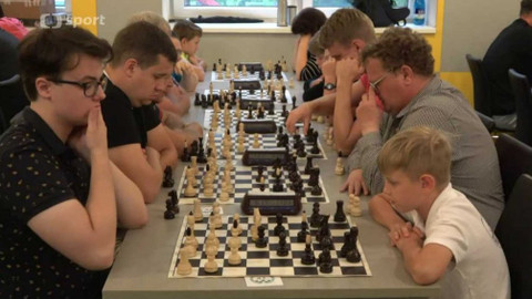 V šachu - 25. září 2021