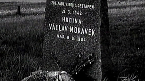 Heydrich - konečné řešení - 21/44 Dopadení zrádce X