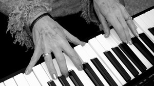 Obrázek pořadu Melodie bílého klavíru