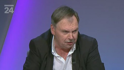 Před půlnocí - 25. května 2012