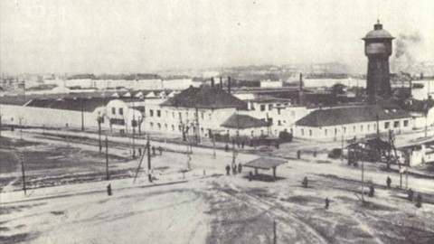 Z metropole - Na schodech