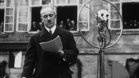 Zrod Československa: vznik státu na filmovém pásu - 10. Oslavy desetiletého jubilea republiky v Praze