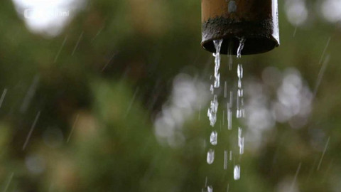 Kapka vody - Spotřeba vody a shromažďování dešťové vody