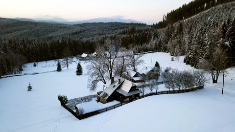 Hranice v srdci - 3/16 Bílé samoty