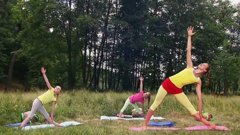 Jogínci v přírodě - Noční bojovka