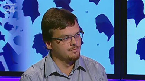 Před půlnocí - 25. července 2012