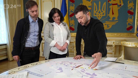 Události, komentáře - 25. února