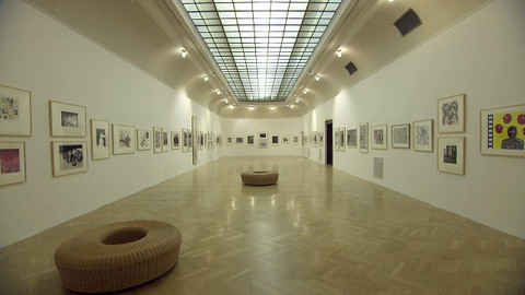 Obecní dům, jak jej neznáte - 8/10 Výstavní síň, svítidla a maskarony