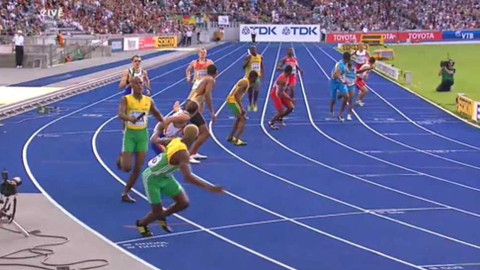 MS v atletice 2009 Německo - Dálka M, tyč M, kladivo Ž, 5000m Ž, 4x100m Ž, 4x100m M