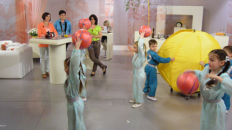 Sama doma - 28. května 2013