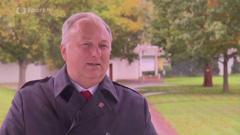 Velká pardubická - Před 135. Velkou pardubickou se Slavia pojišťovnou