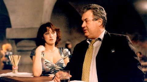 Hříchy pro pátera Knoxe - 2/10 Omyl v lázních