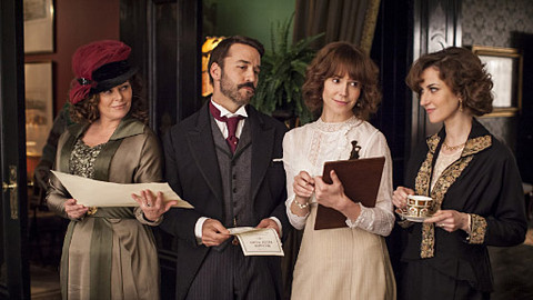 Pan Selfridge - Epizoda 4/10