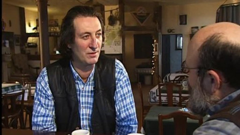 Mezi dveřmi je A.G. - Umění a peníze