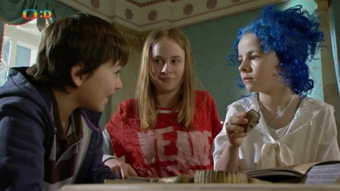 Špačkovi v síti času - 6/16 Jak opravit maminku