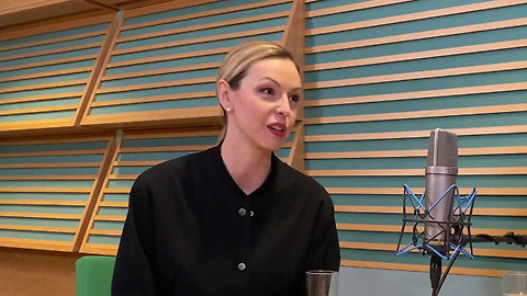 Background ČT24 - Veronika Jonášová