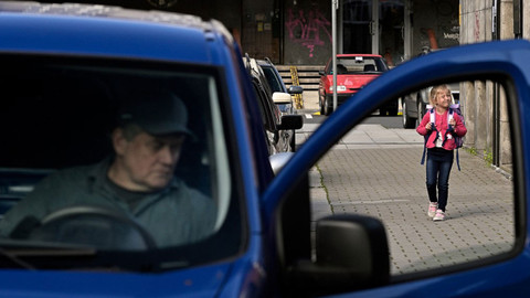 Stíny v mlze - 8/12 Revolver