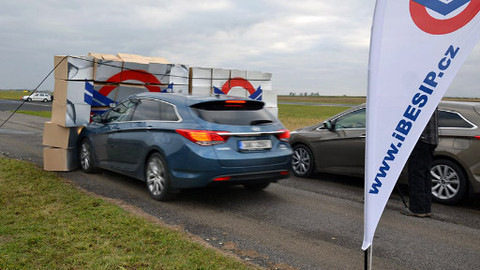 Besipky - Překvapení při nárazu