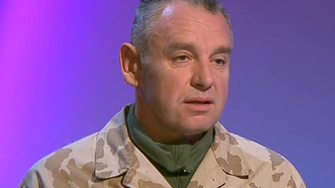 Před půlnocí - 5. března 2013