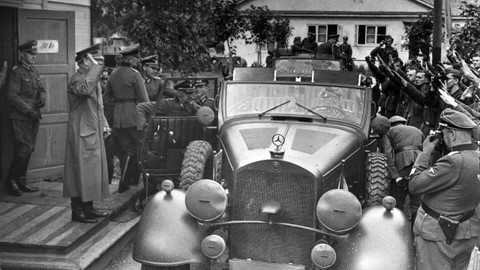 Projekt nacismu - 6/6 Strkání hlavy do písku