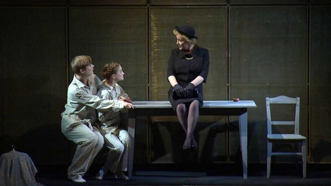 Divadlo žije! - 8. prosince 2015